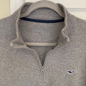 Light gray Vineyard Vines 1/4 zip. 100% cotton. Size XL.
